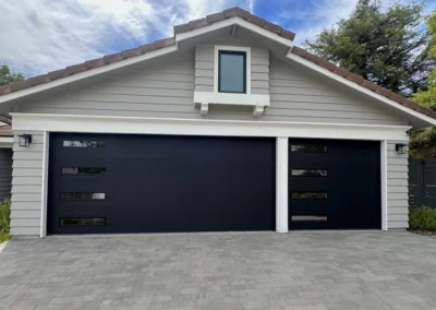 Modern Steel™ with Contemporary Windows - Premium Series with Intellicore® - 9208 in Lustra Black with Clear Slim Windows SSSG